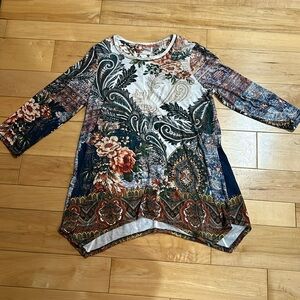 Chicos size 0 floral tunic